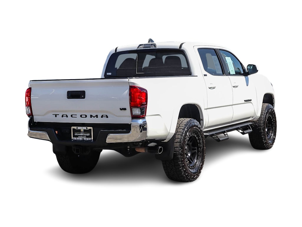 Thumbnail: 2022 Toyota Tacoma - 18