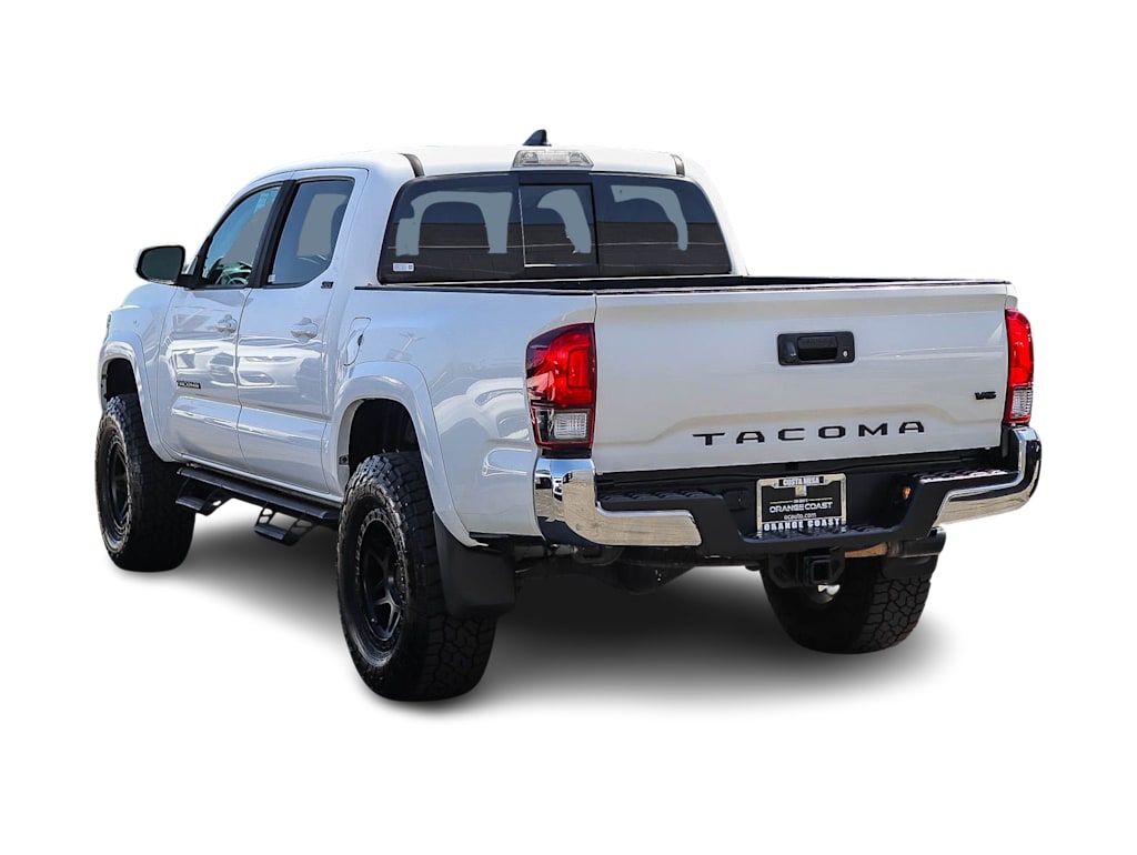 Thumbnail: 2022 Toyota Tacoma - 3