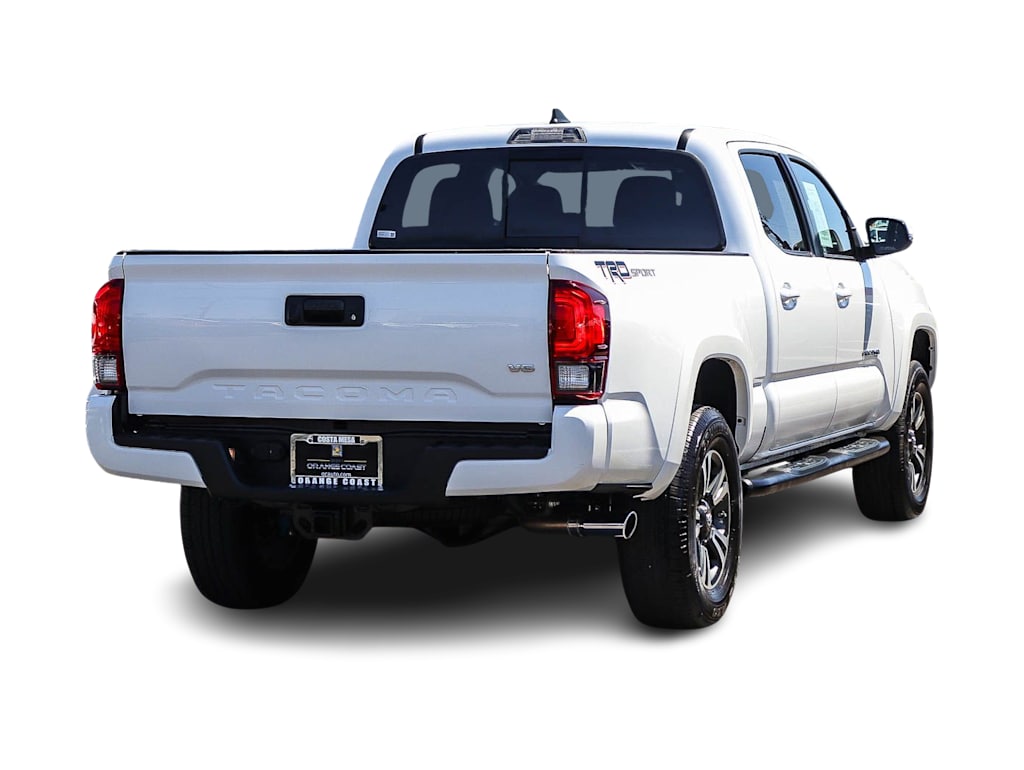 Thumbnail: 2019 Toyota Tacoma - 18