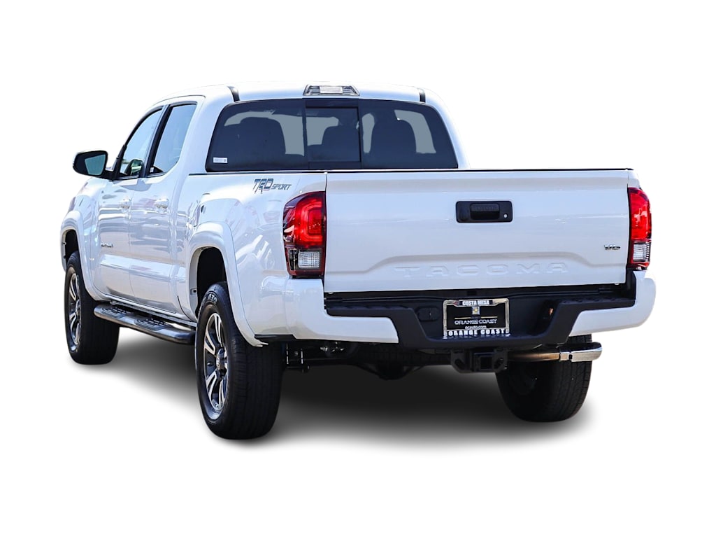 Thumbnail: 2019 Toyota Tacoma - 3