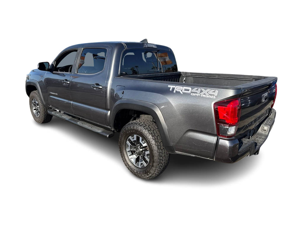 Thumbnail: 2019 Toyota Tacoma - 24