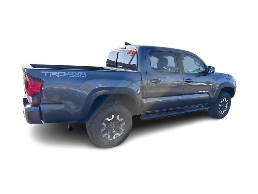 Thumbnail: 2019 Toyota Tacoma - 19