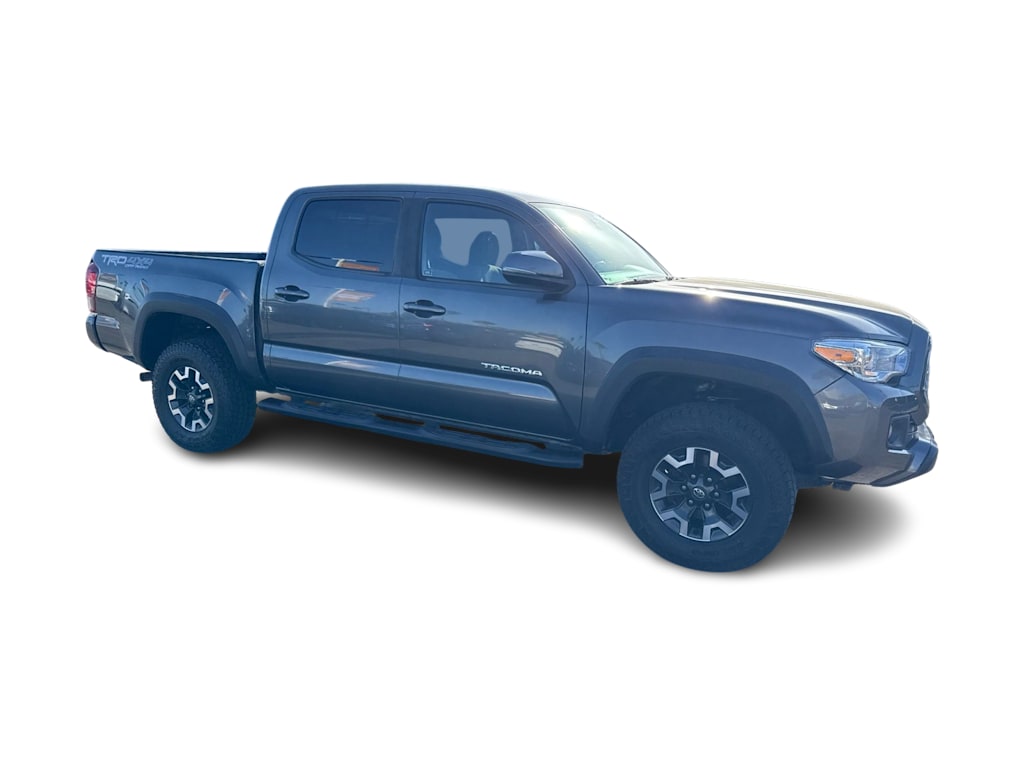 Thumbnail: 2019 Toyota Tacoma - 16