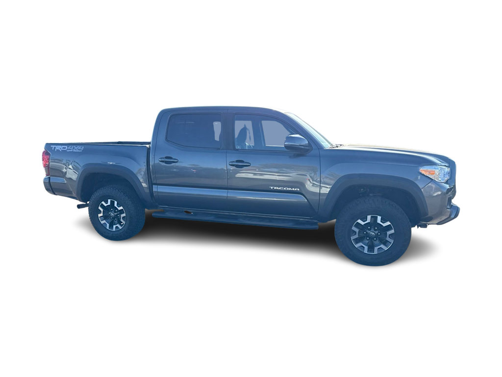 Thumbnail: 2019 Toyota Tacoma - 17