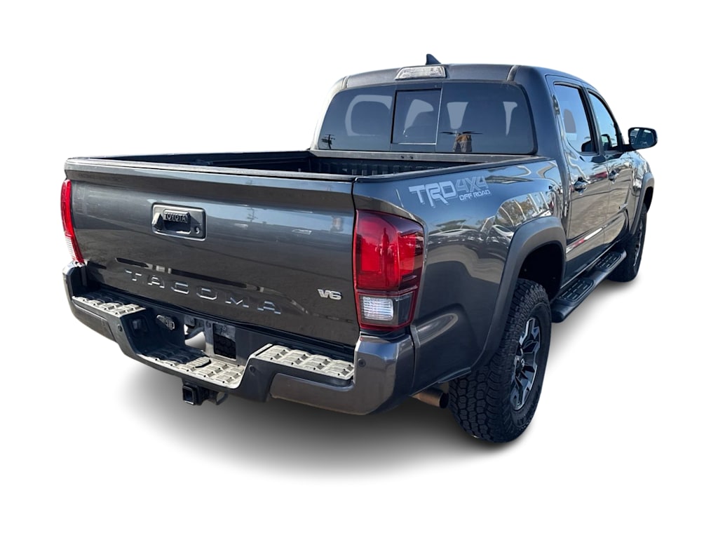 Thumbnail: 2019 Toyota Tacoma - 21