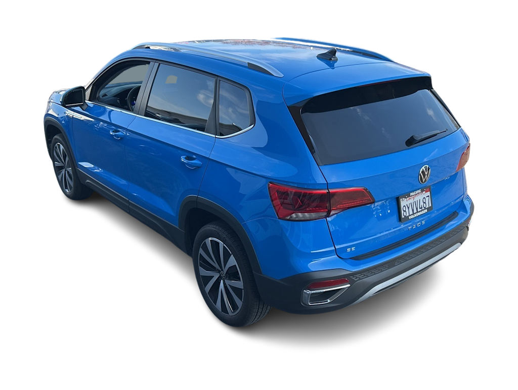 Thumbnail: 2022 Volkswagen Taos - 4