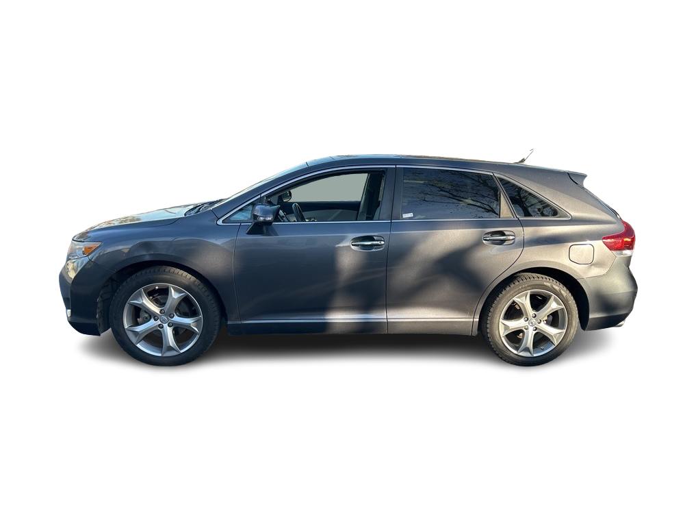 2013 Toyota Venza XLE 3