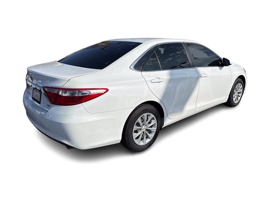 Thumbnail: 2015 Toyota Camry - 15