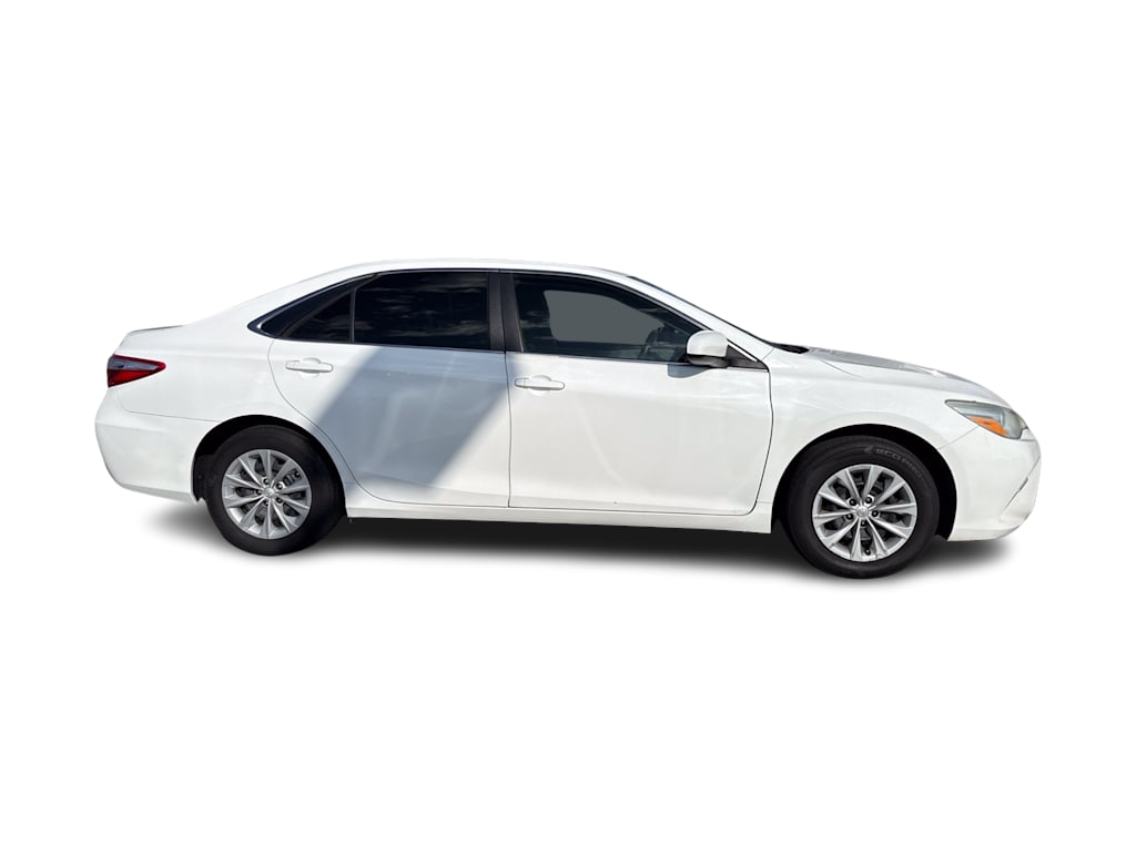 Thumbnail: 2015 Toyota Camry - 12