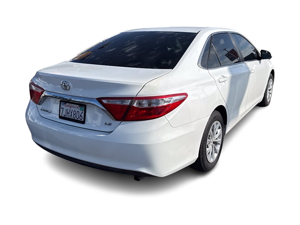 Thumbnail: 2015 Toyota Camry - 17