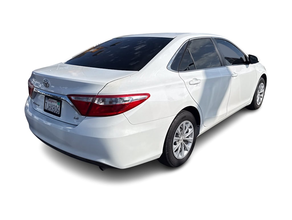 Thumbnail: 2015 Toyota Camry - 16