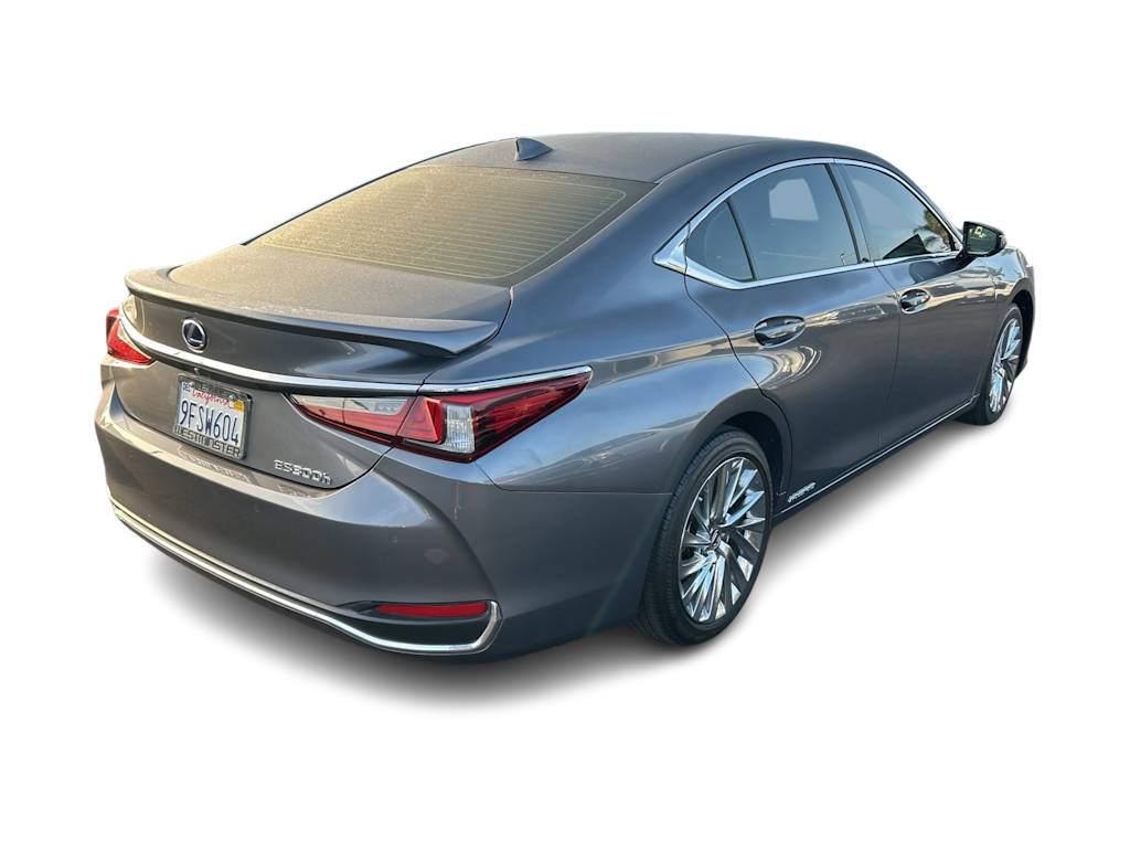 Thumbnail: 2020 Lexus ES - 18