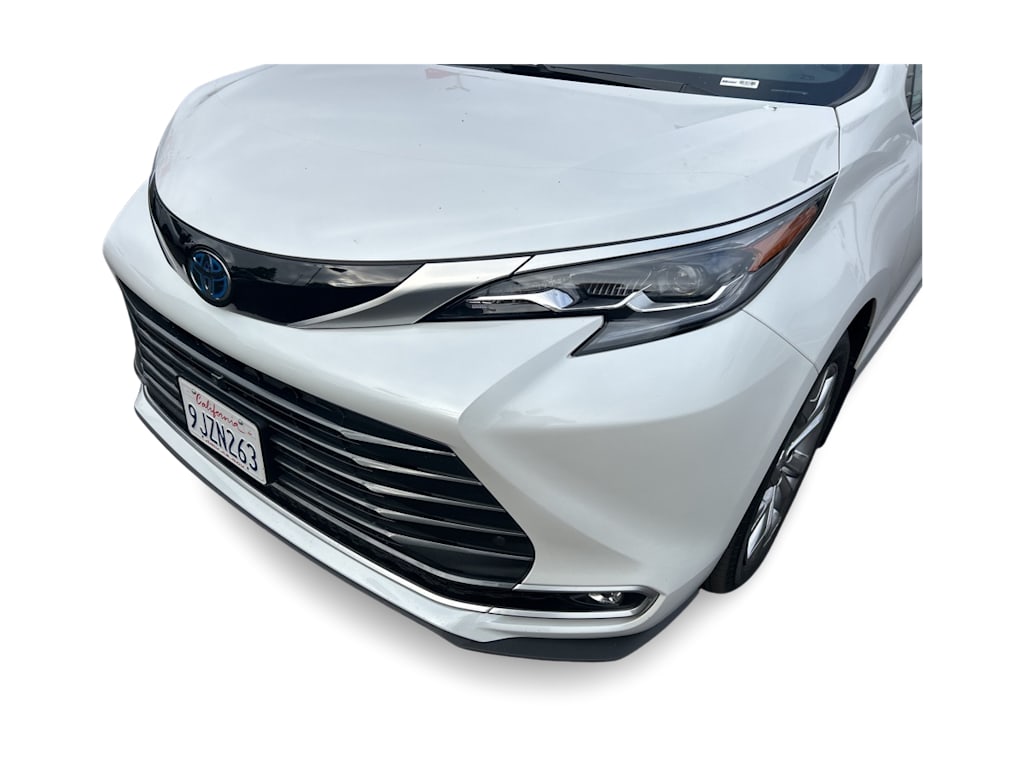 Thumbnail: 2024 Toyota Sienna - 24