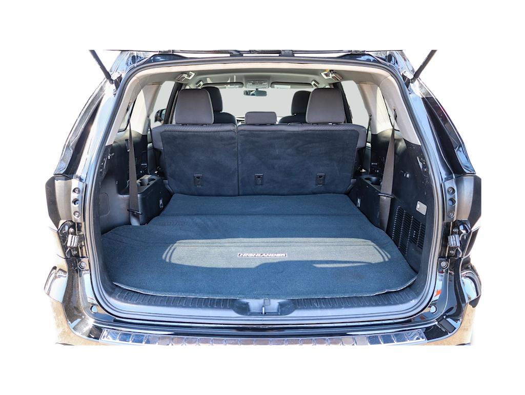 Thumbnail: 2015 Toyota Highlander - 16
