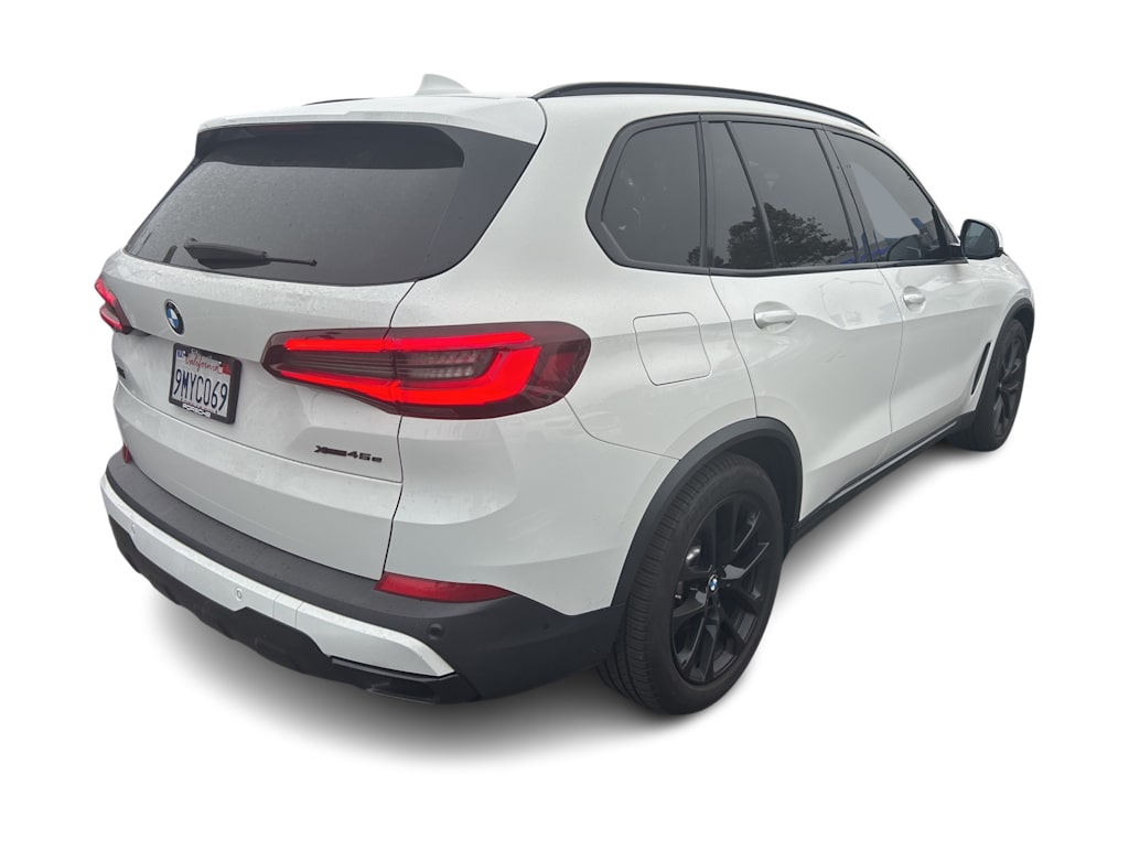 Thumbnail: 2021 BMW X5 - 17