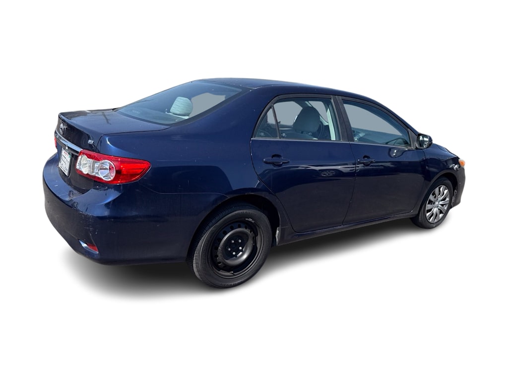 Thumbnail: 2013 Toyota Corolla - 15