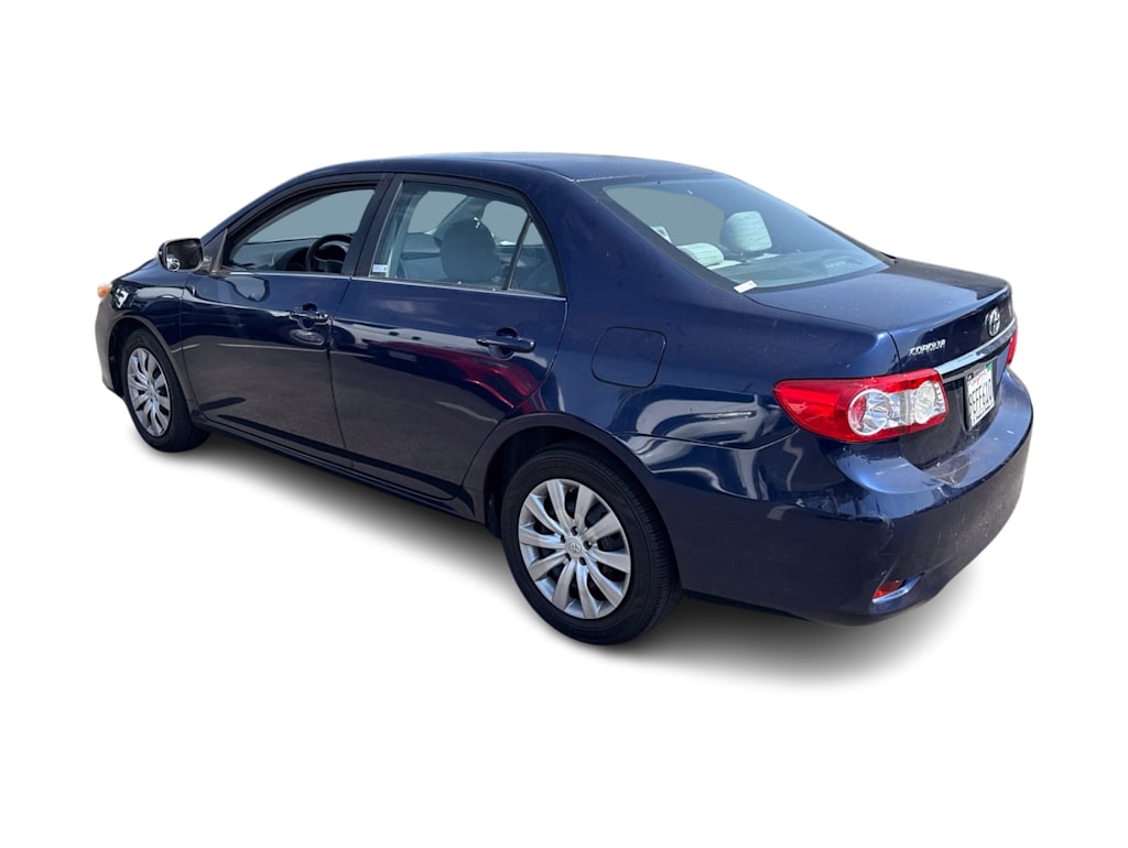 Thumbnail: 2013 Toyota Corolla - 22