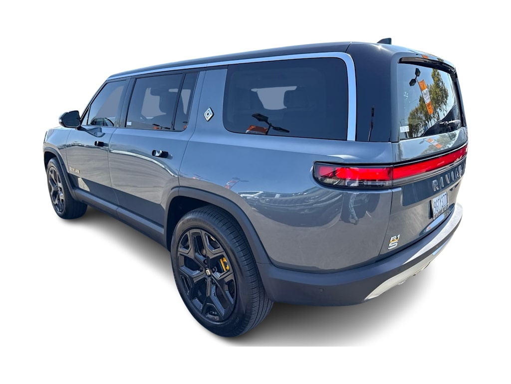Thumbnail: 2023 Rivian R1S - 30