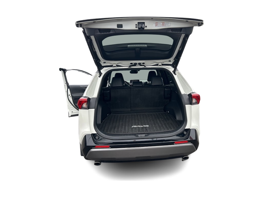 2019 Toyota RAV4 XSE 16
