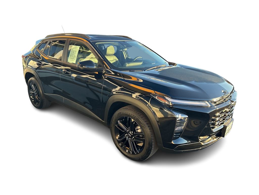 Thumbnail: 2025 Chevrolet Trax - 9