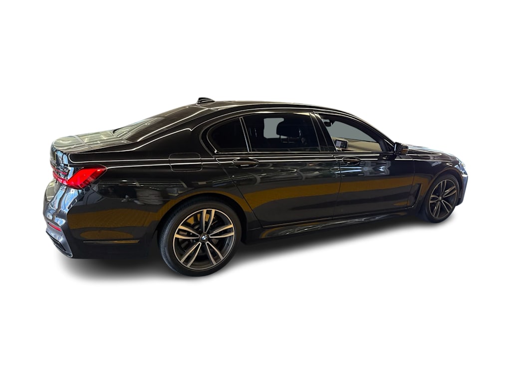 Thumbnail: 2021 BMW 7 Series - 18