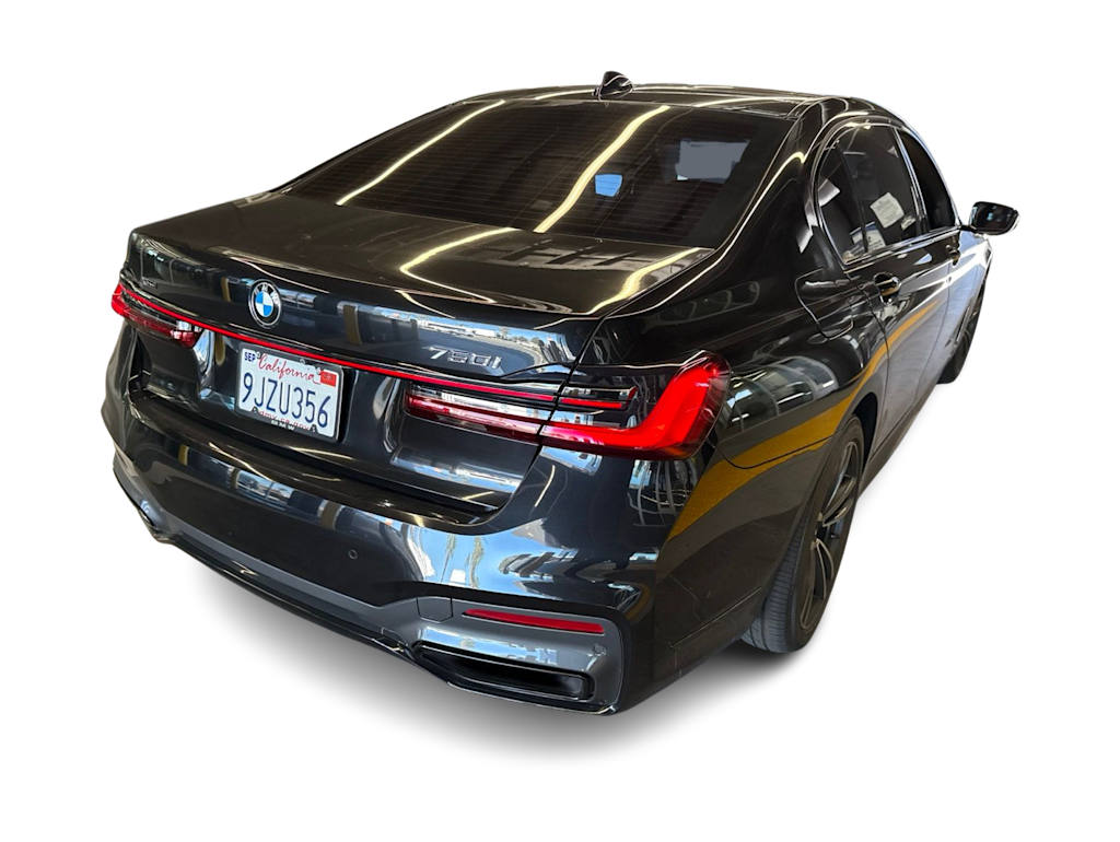 Thumbnail: 2021 BMW 7 Series - 21