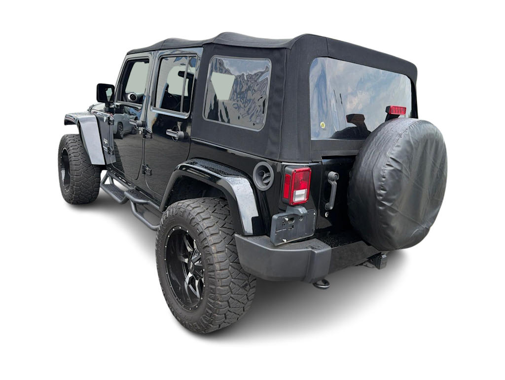 Thumbnail: 2016 Jeep Wrangler - 16