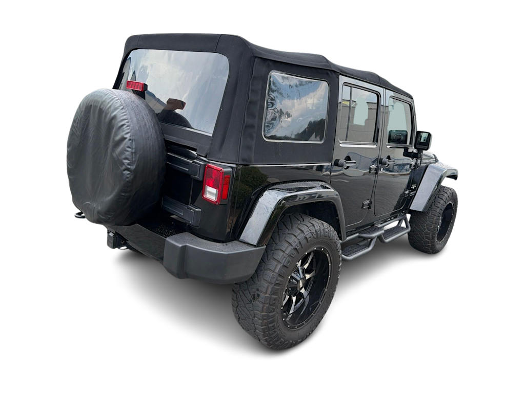 Thumbnail: 2016 Jeep Wrangler - 17