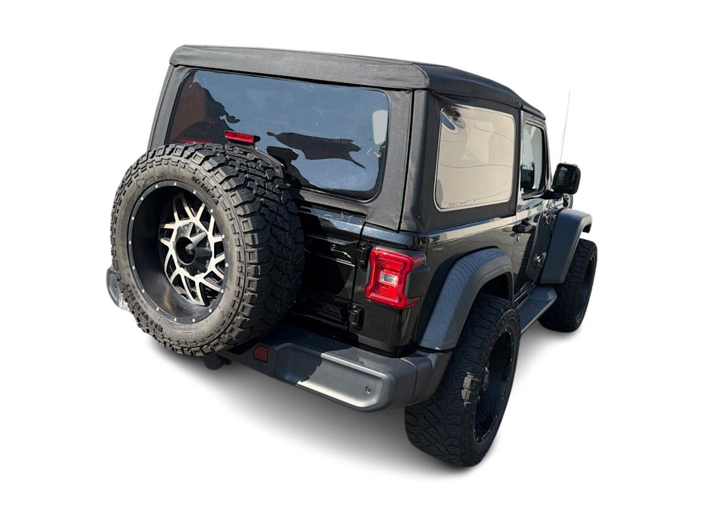 Thumbnail: 2018 Jeep Wrangler - 17