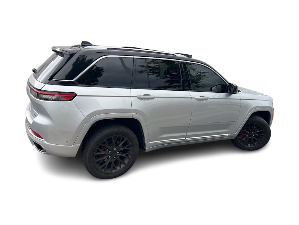 Thumbnail: 2023 Jeep Grand Cherokee - 16