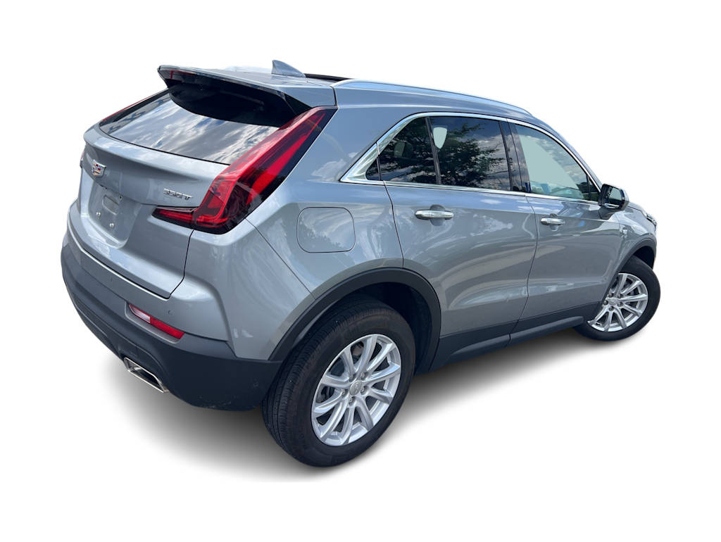 Thumbnail: 2023 Cadillac XT4 - 16