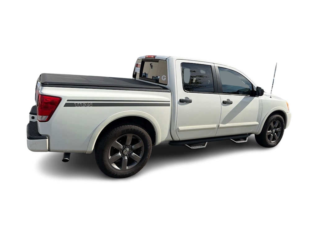 Thumbnail: 2012 Nissan Titan - 18