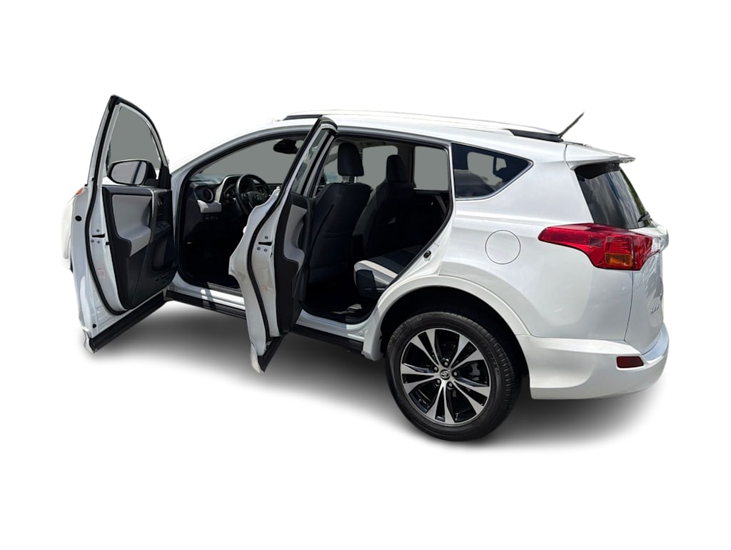 Thumbnail: 2015 Toyota RAV4 - 24