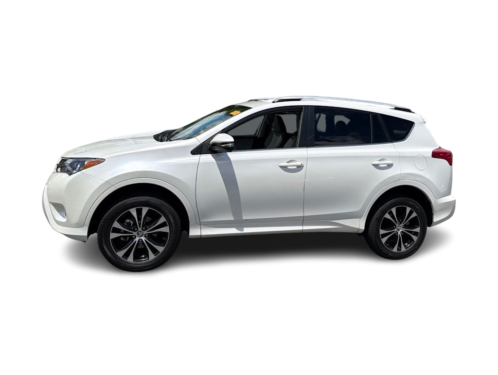 Thumbnail: 2015 Toyota RAV4 - 3