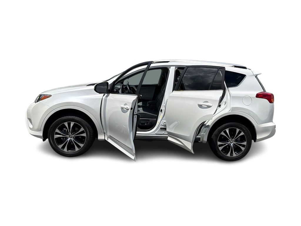 Thumbnail: 2015 Toyota RAV4 - 23