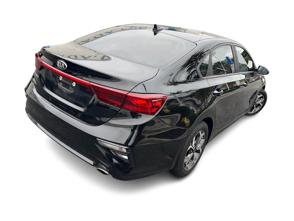 Thumbnail: 2019 Kia Forte - 16