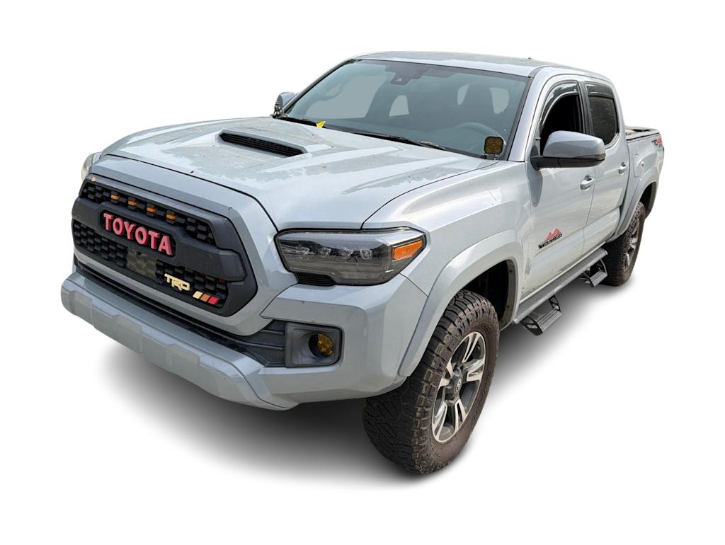 Thumbnail: 2018 Toyota Tacoma - 13
