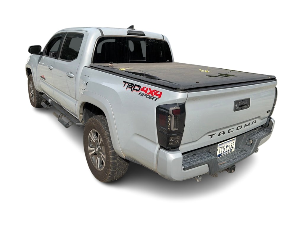 Thumbnail: 2018 Toyota Tacoma - 16