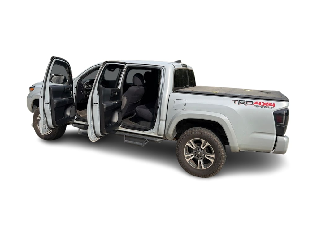 Thumbnail: 2018 Toyota Tacoma - 25