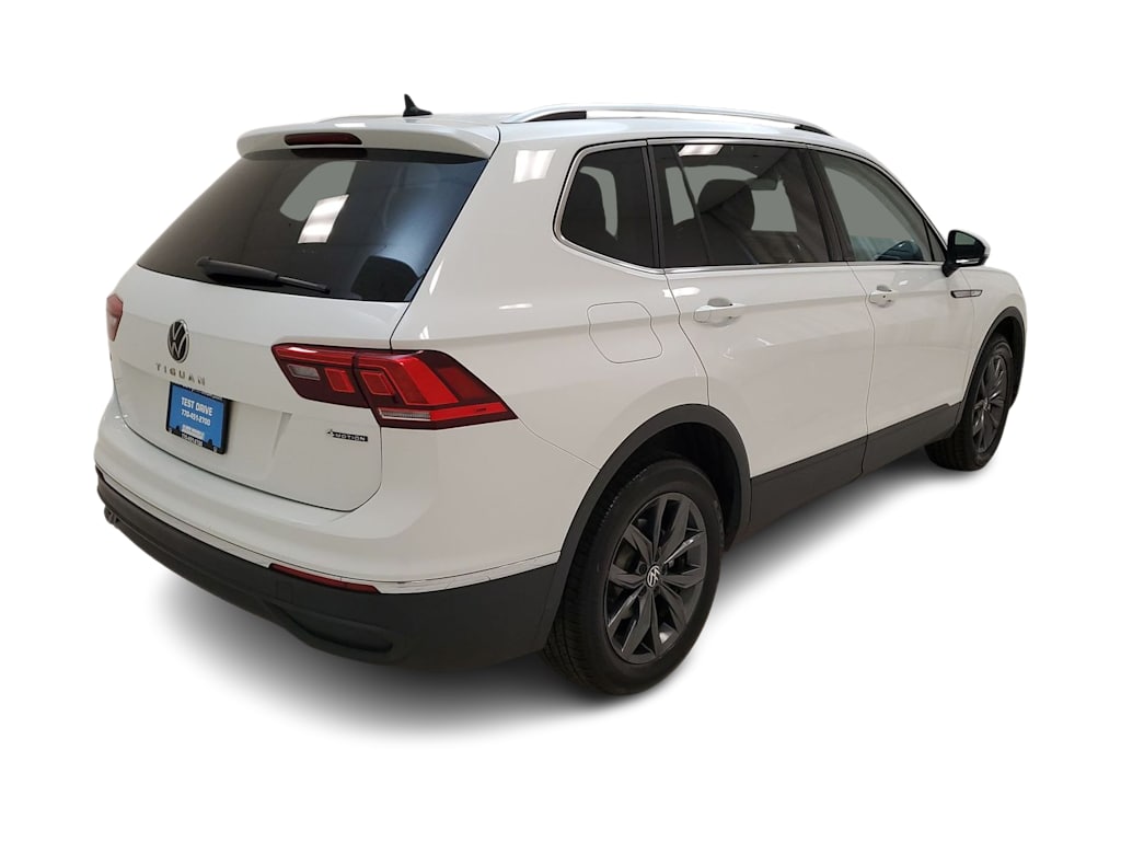 Thumbnail: 2022 Volkswagen Tiguan - 27