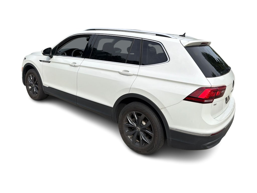 Thumbnail: 2022 Volkswagen Tiguan - 4