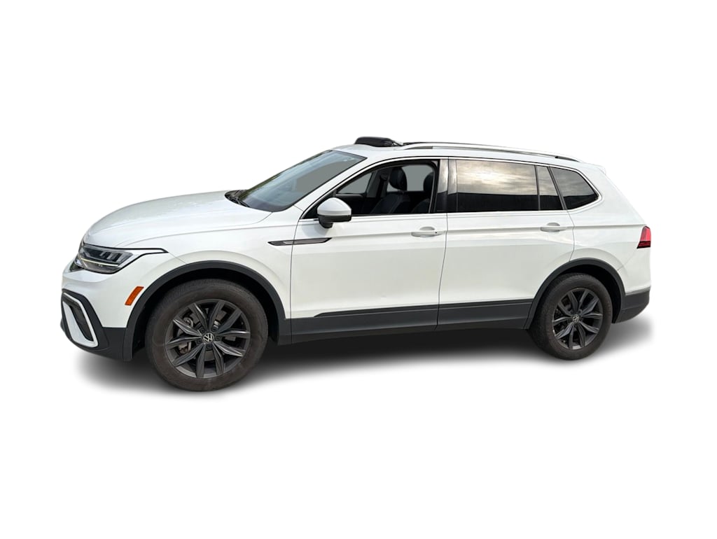 Thumbnail: 2022 Volkswagen Tiguan - 3