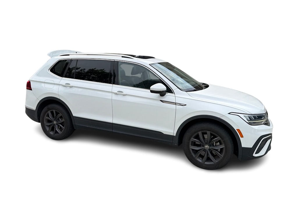 Thumbnail: 2022 Volkswagen Tiguan - 19