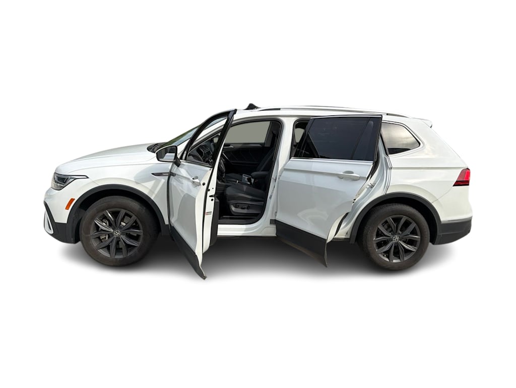 Thumbnail: 2022 Volkswagen Tiguan - 23