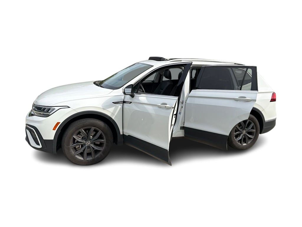 Thumbnail: 2022 Volkswagen Tiguan - 22