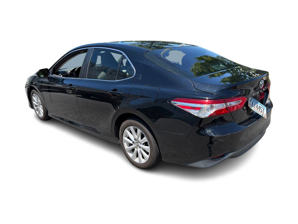 Thumbnail: 2018 Toyota Camry - 17