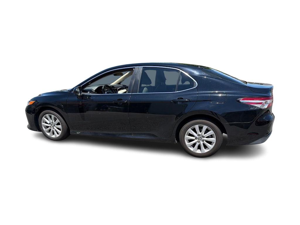 Thumbnail: 2018 Toyota Camry - 15