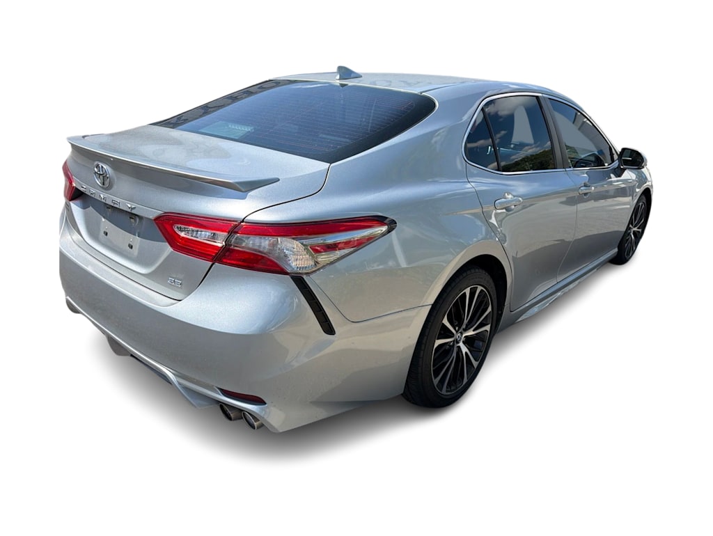 Thumbnail: 2019 Toyota Camry - 17