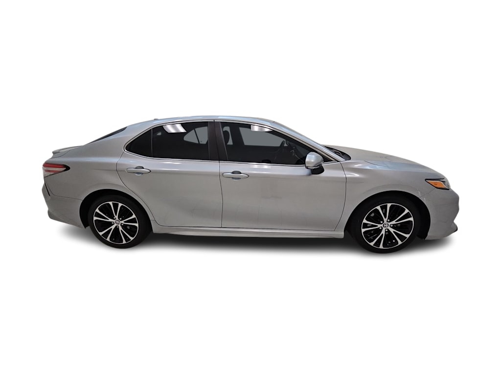 Thumbnail: 2019 Toyota Camry - 26