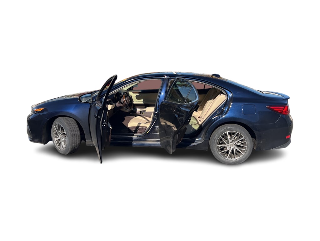 Thumbnail: 2017 Lexus ES - 19